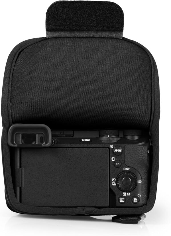 Housse néoprène Sony Alpha a6700 MegaGear protection voyage-4
